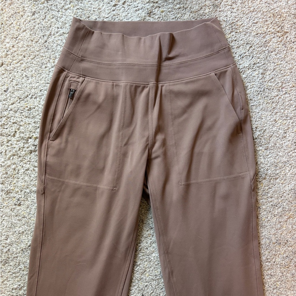 Athleta Venice high rise jogger- like new - Picture 3 of 6